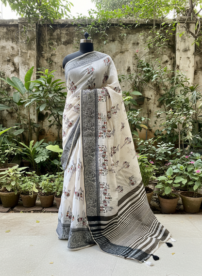 Warli Embroidery in Mul Cotton Mix Saree