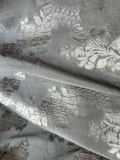 Chiffon silk with Banaras pattern grey saree
