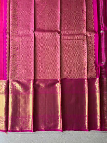 Pure handloom kanjivaram silk reddish pink saree
